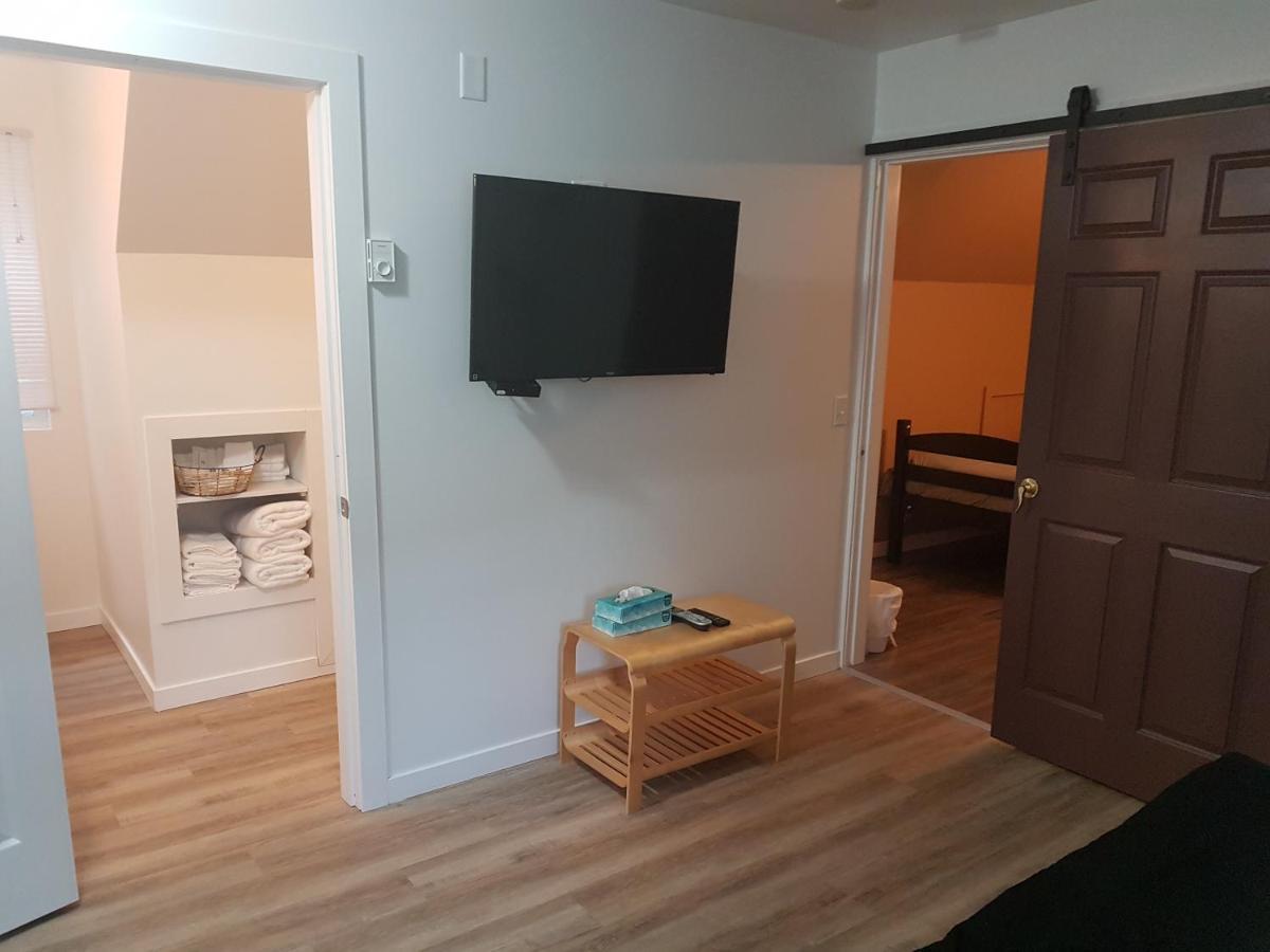 Pines 3* Sicamous